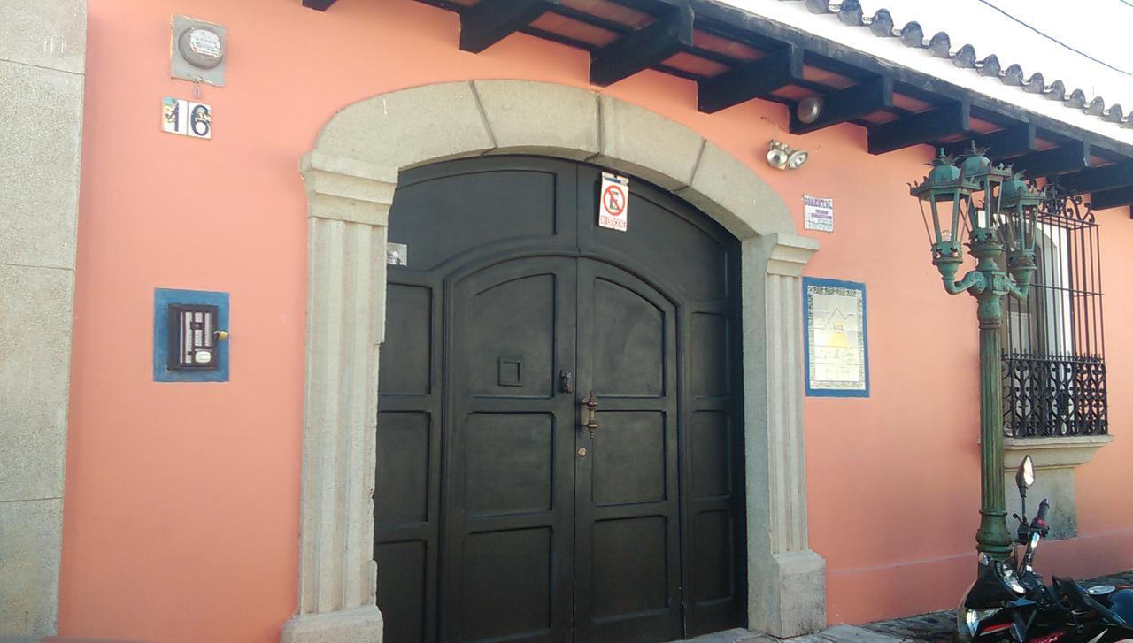 Hotel La Villa Serena Antigua Exterior photo